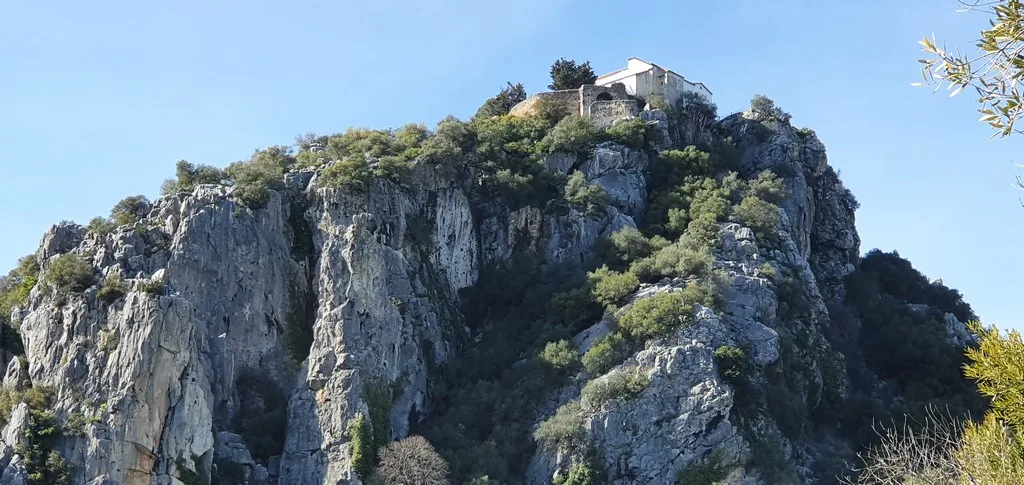 country property for sale Gaucin behind castle