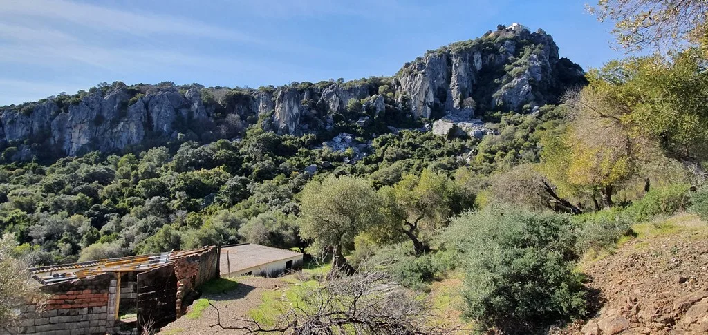 country property for sale Gaucin behind castle